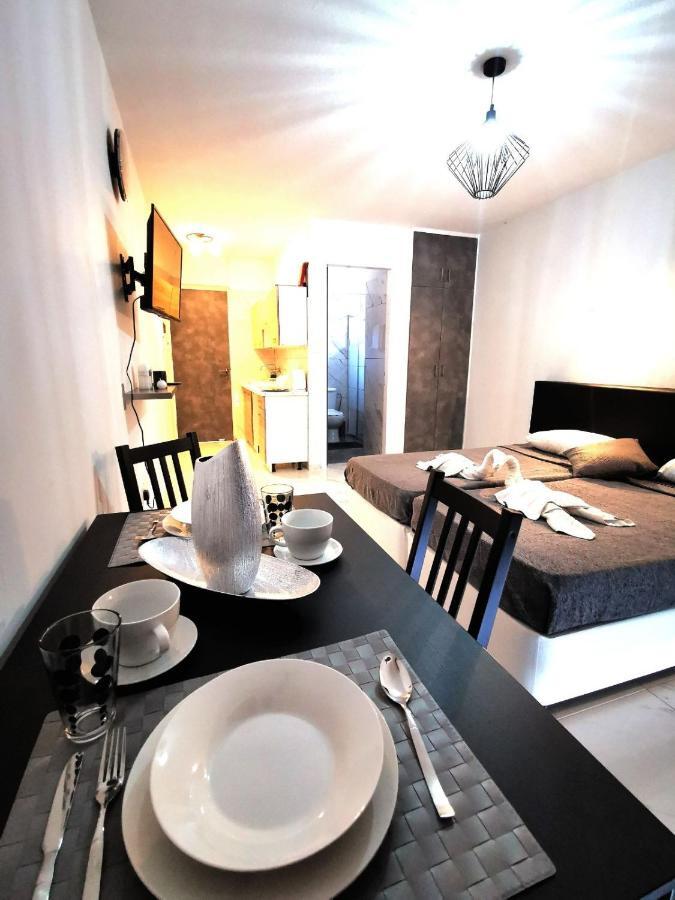 Eleana Apartments 아이아 나파 외부 사진