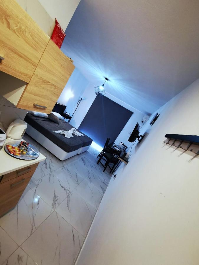 Eleana Apartments 아이아 나파 외부 사진