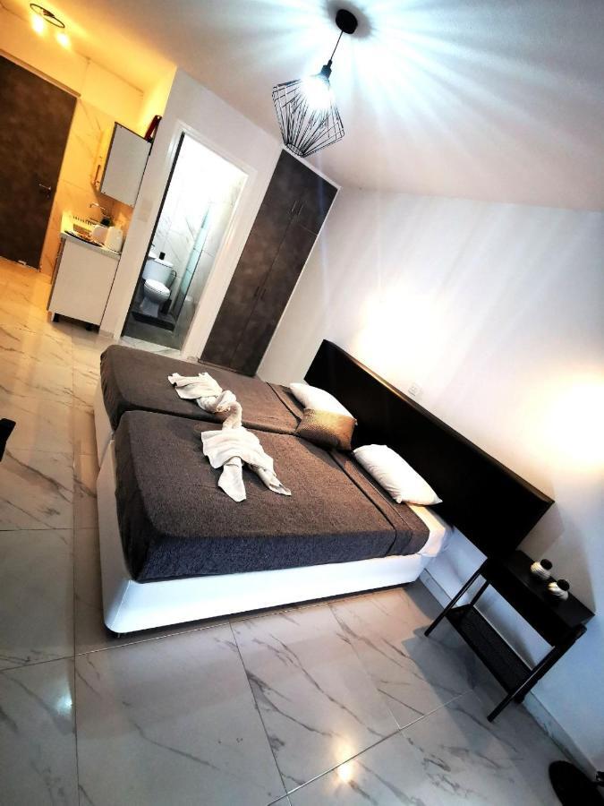 Eleana Apartments 아이아 나파 외부 사진