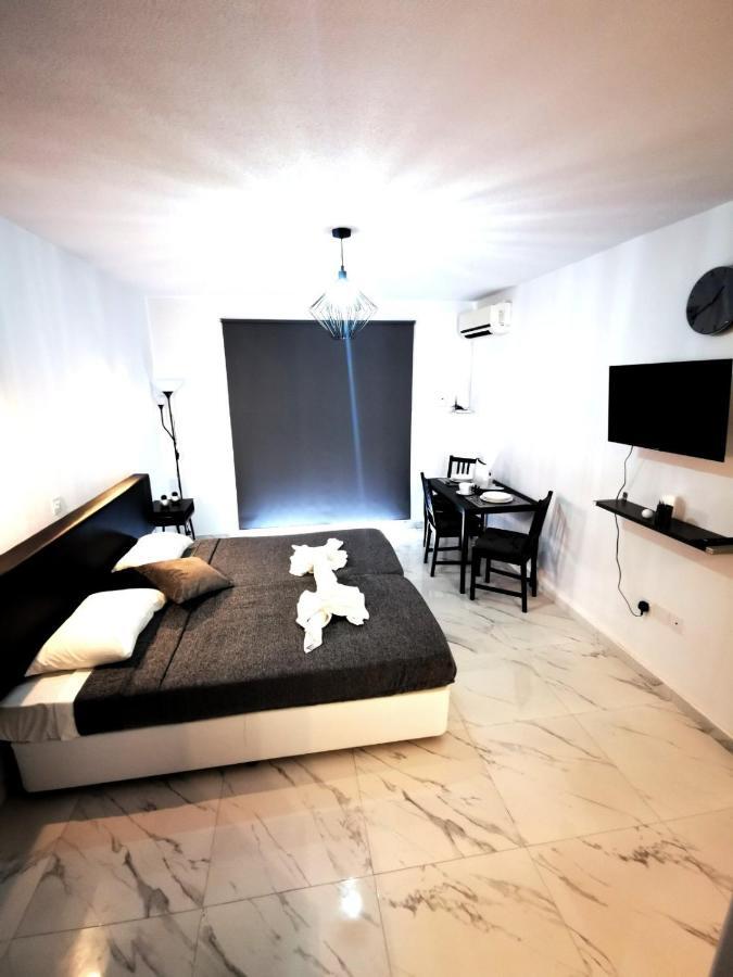 Eleana Apartments 아이아 나파 외부 사진